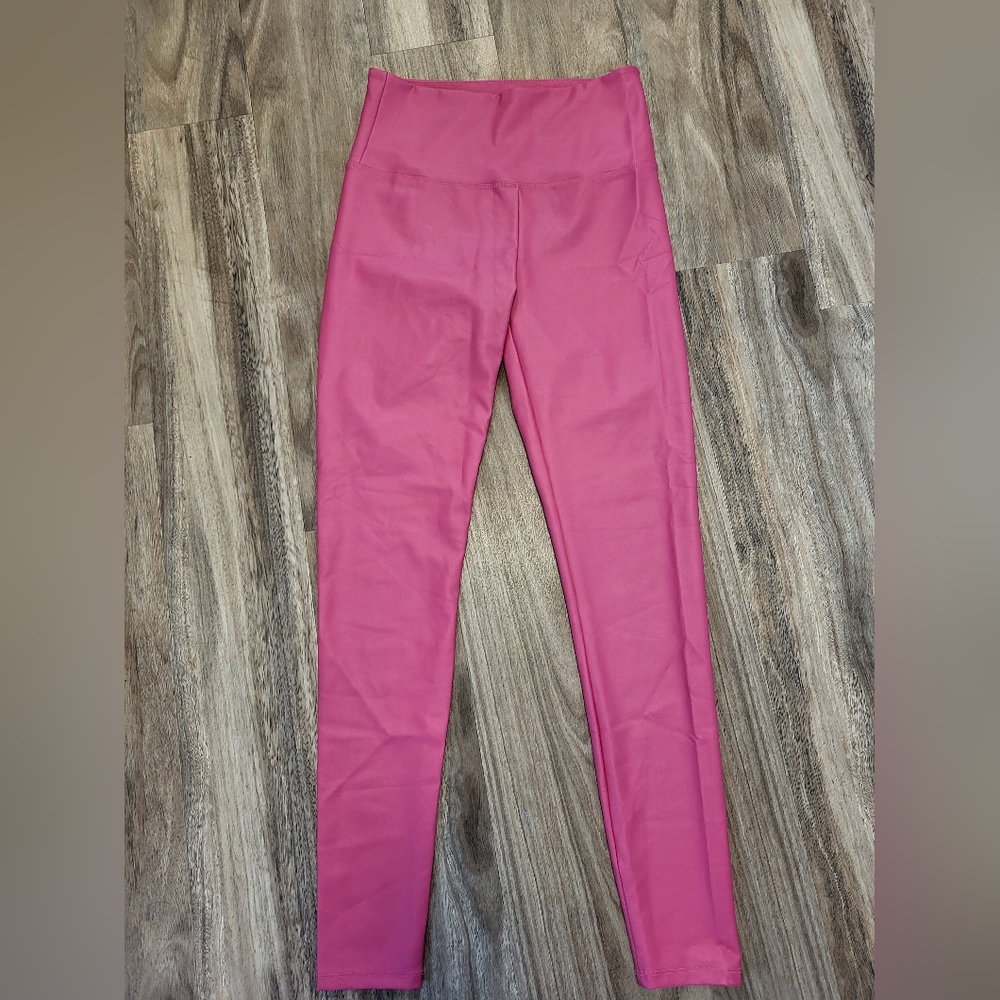 Vivcollection pink faux letter leggings